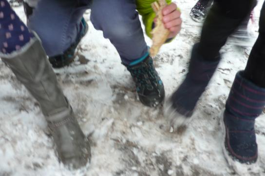 Selten und darum aufregend schön: Es schneit!!!