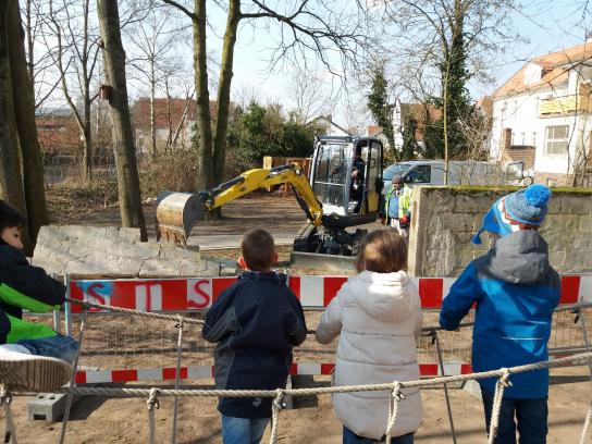 Die Mauer ist am Fallen +++ Sanierung war dringend notwendig!