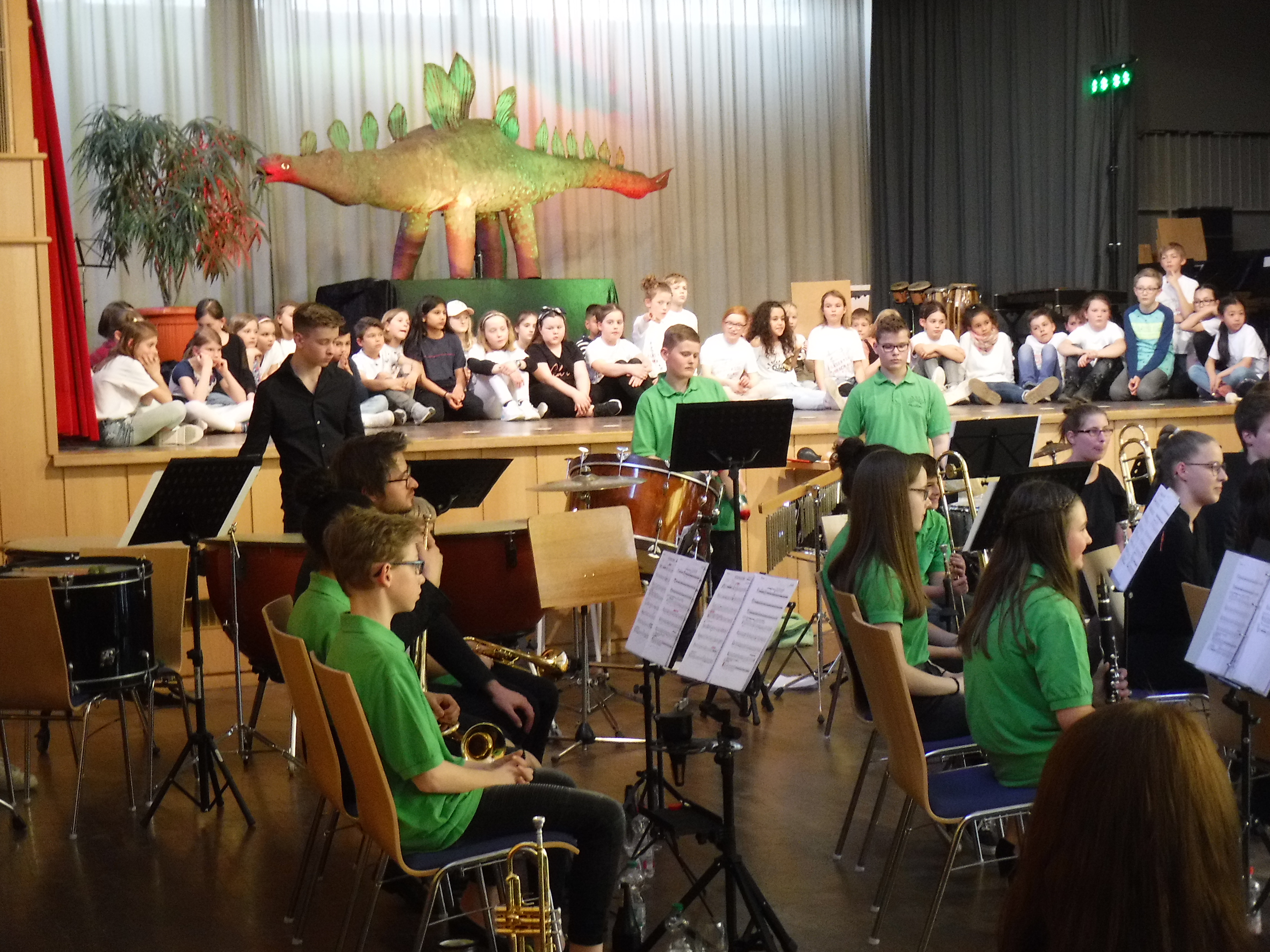 Das Dinosaurier-­‐Konzert war ein voller Erfolg!